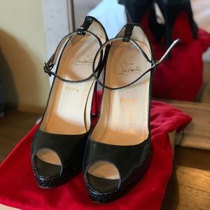 Christian Louboutin Shiny Black Python Y’open